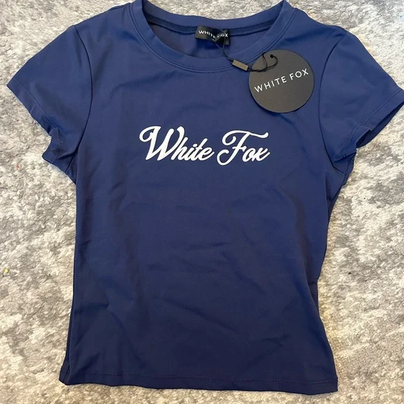 White Fox Boutique Navy Short Sleeve Tee - Picture 1 of 2